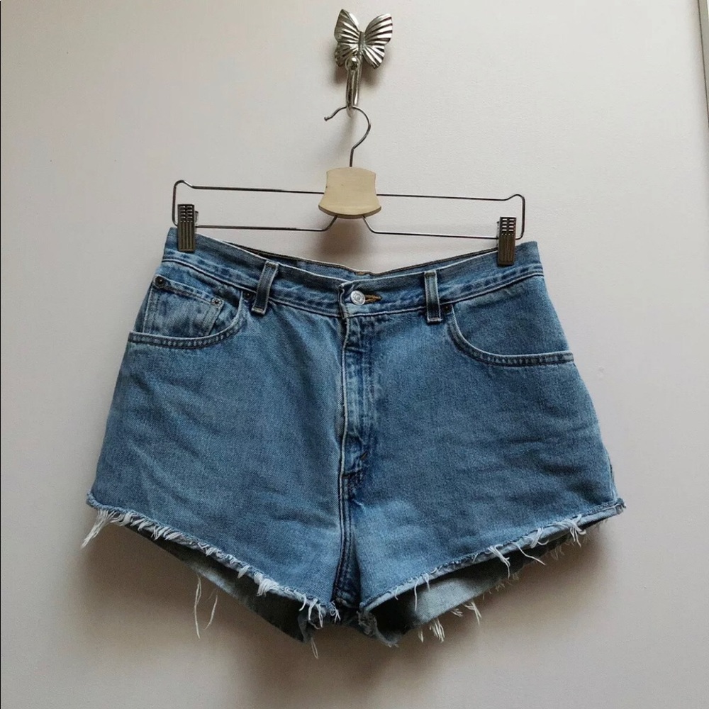 Levis cut off shorts